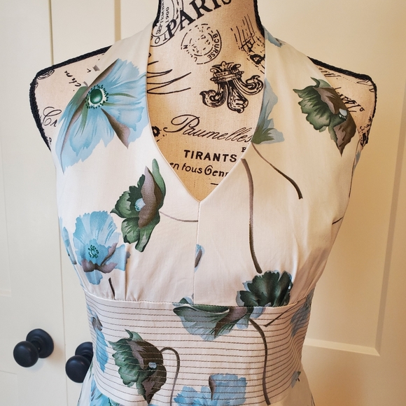 Gorgeous Donna Ricco Dress - Picture 2 of 14